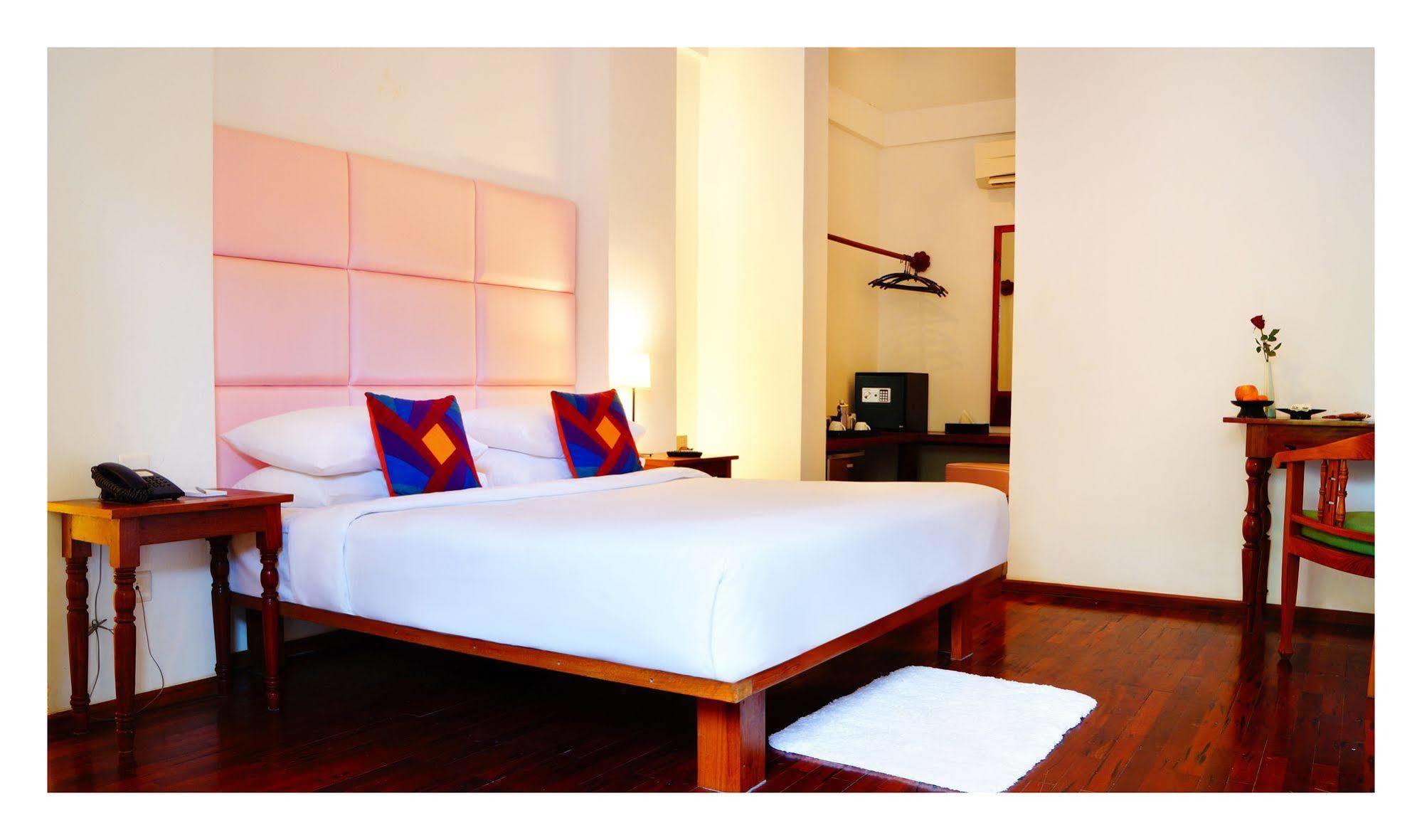 Oasis Hotel Nyaung-U Exteriér fotografie